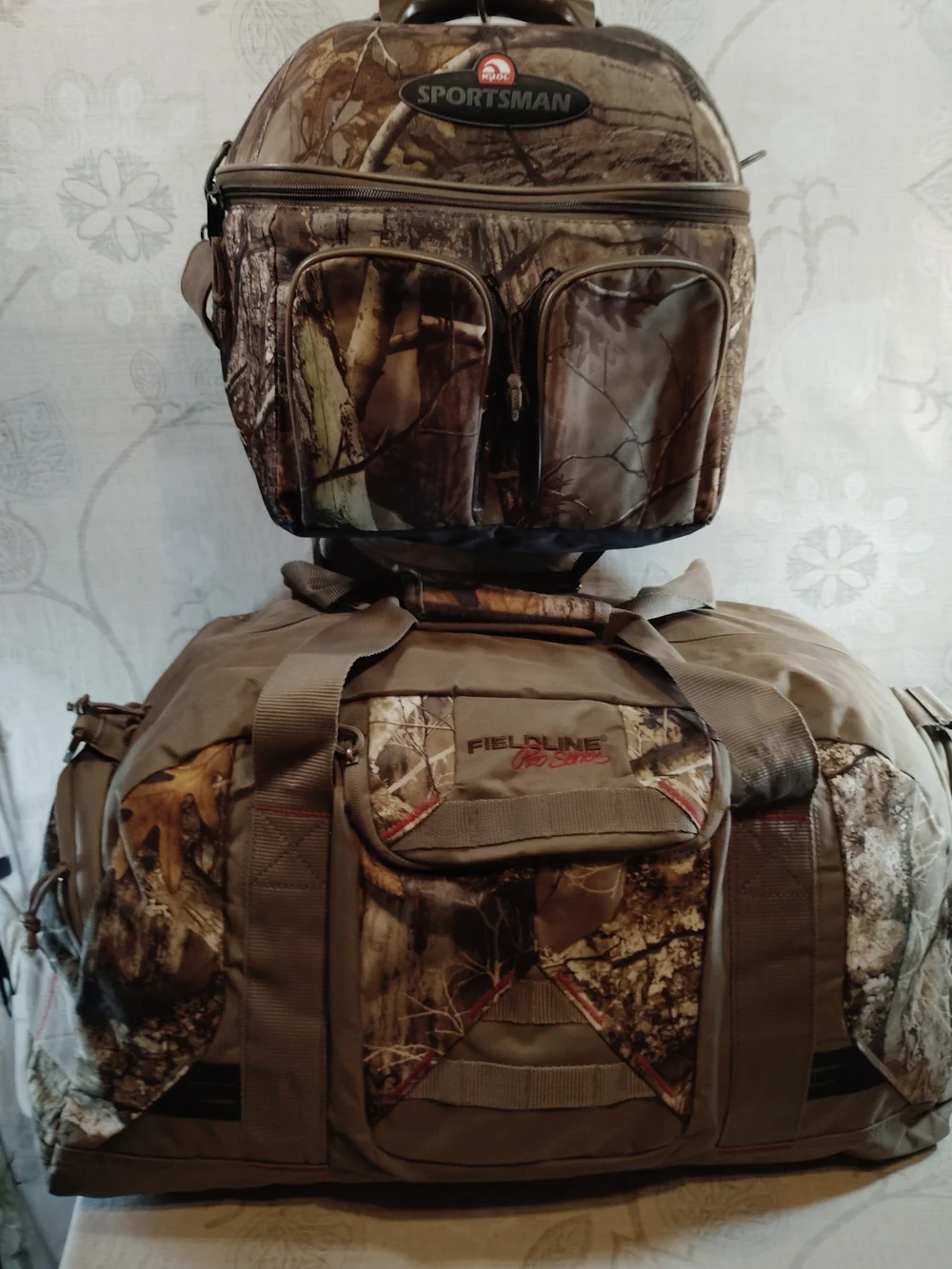 Field & Stream 2pc camouflage pockets